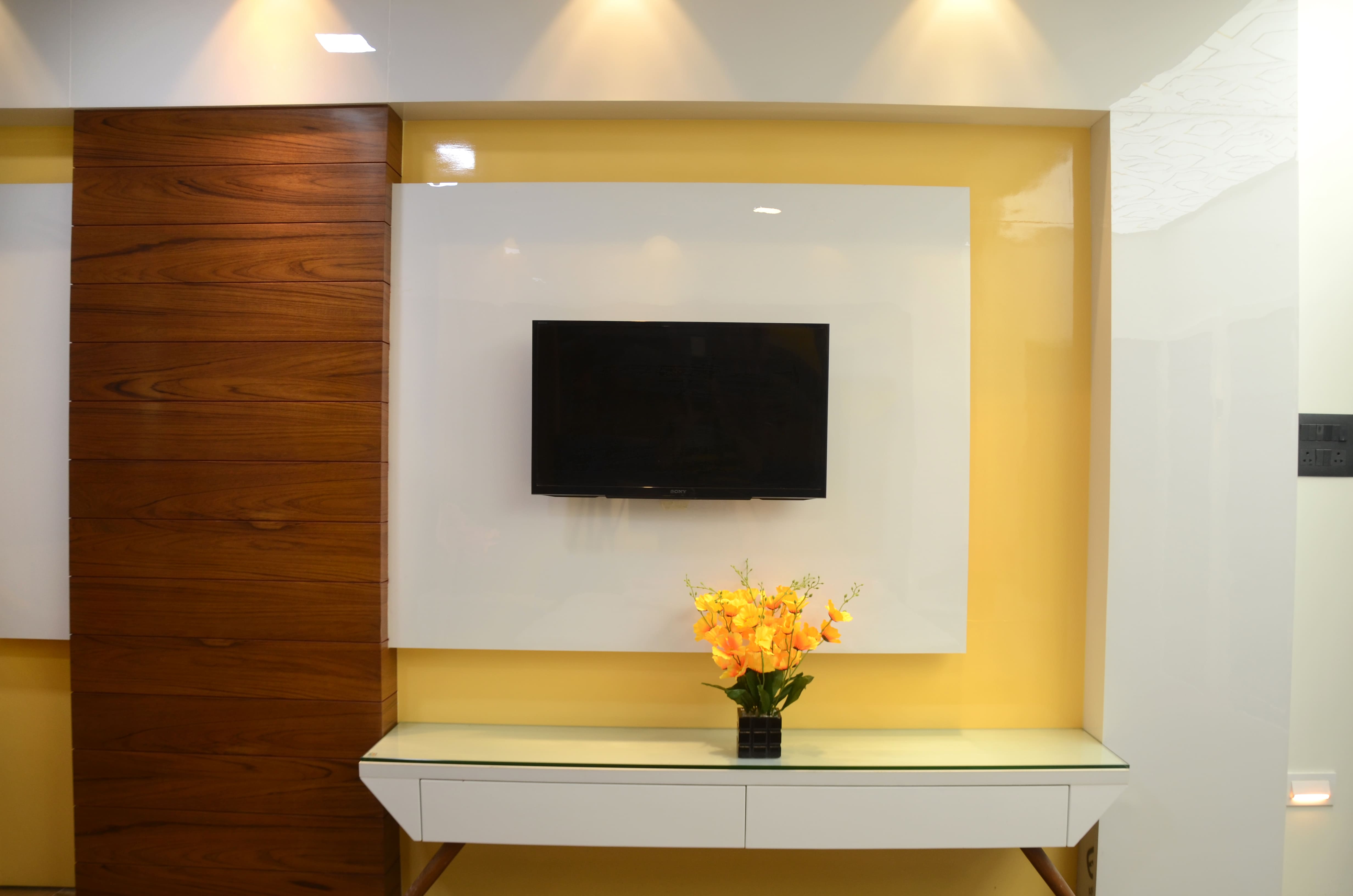 TV unit on the SSW wall